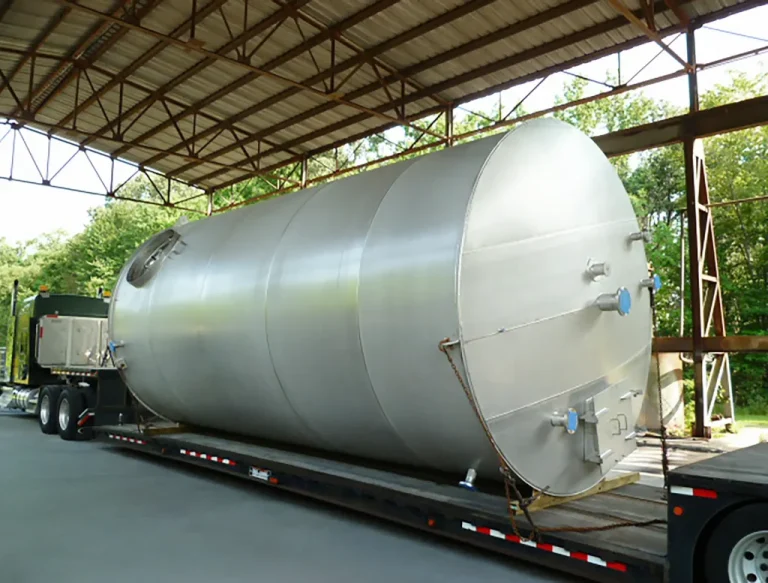 How Do Atmospheric Storage Tanks Differ from Other Types of Tanks? Key Safety Considerations for Industrial Applications